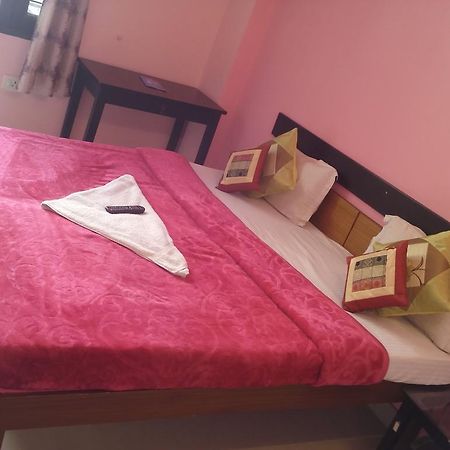 Yatri Guest House New Delhi Eksteriør bilde