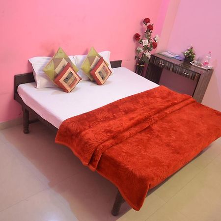 Yatri Guest House New Delhi Eksteriør bilde